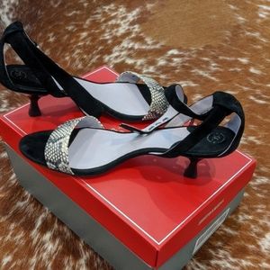 Johnston & Murphy ankle strap kitten hills sandals